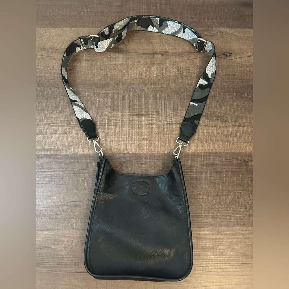 Ahdorned U-Shaped Crossbody Bag Purse Vegan Leather Black with Army Print Strap